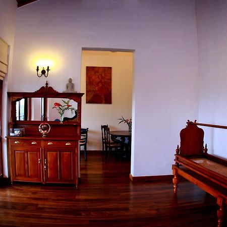 Cirute' Talwatte, Kandy Exterior foto